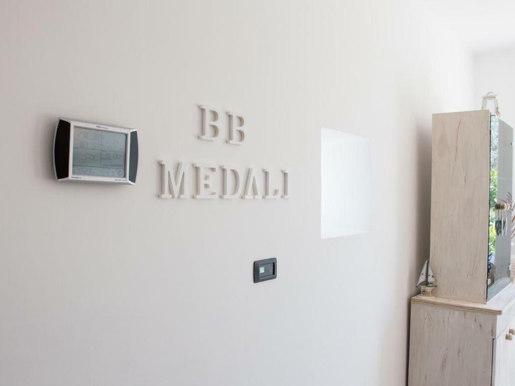 B&B Medali Верноле Екстериор снимка